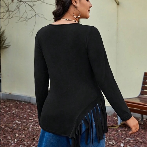 Black Ruched Long Sleeve Scoop Neck Top - Picture 2 of 4